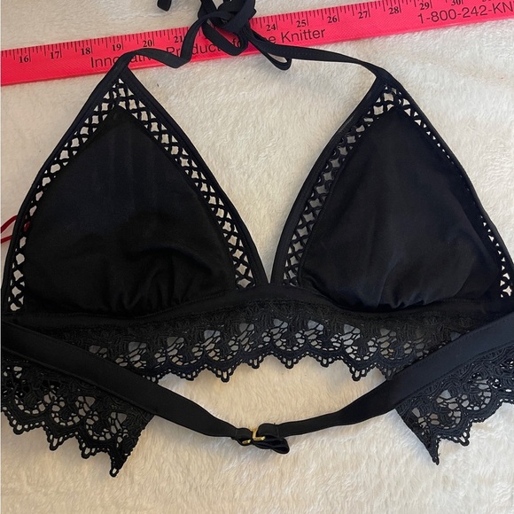 Chic Black Lace Bikini Top - Picture 3 of 6